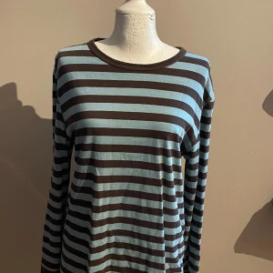 Randig tröja  - Köpt second hand 