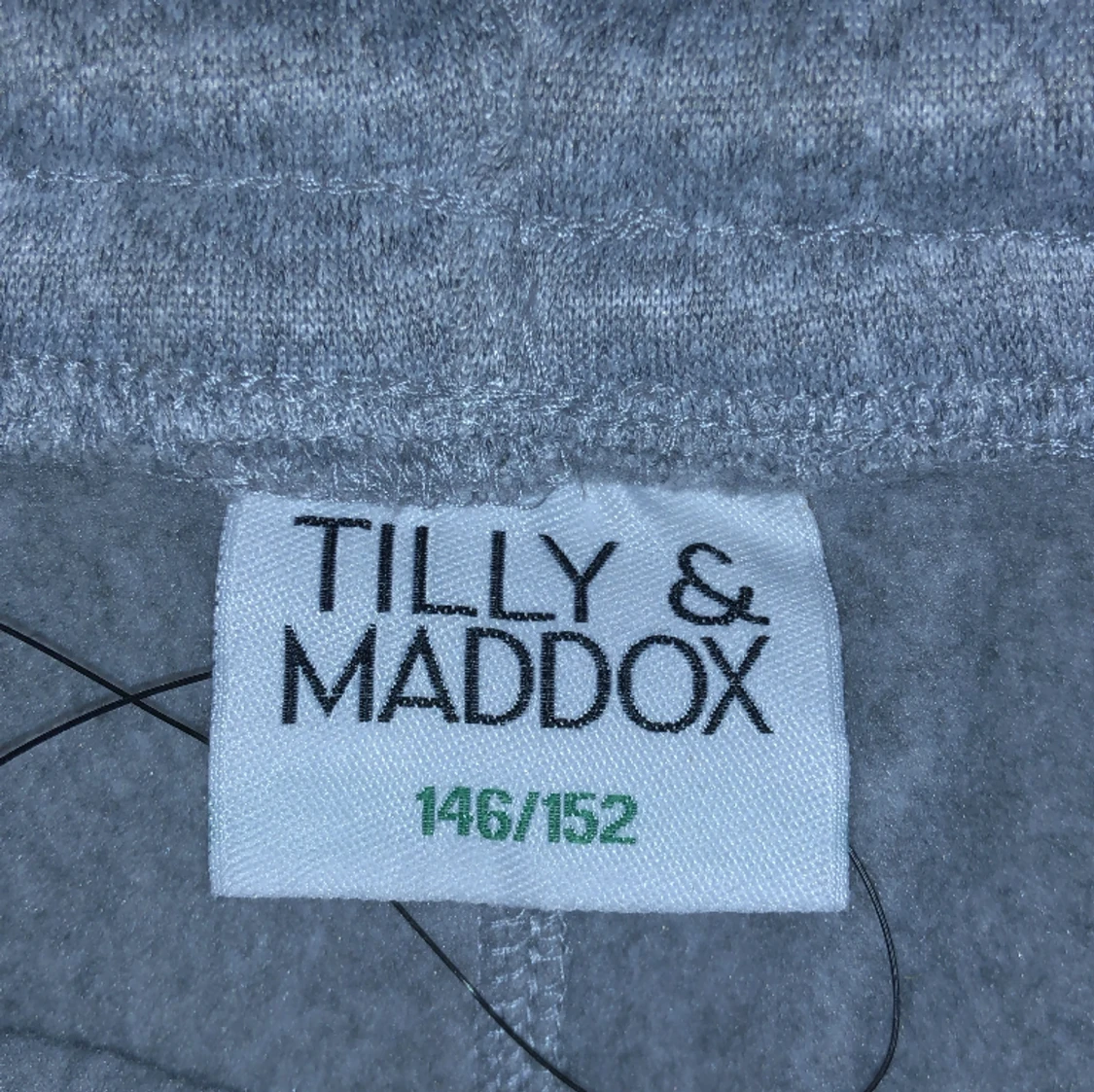 Gråa mjukis byxor  - 90