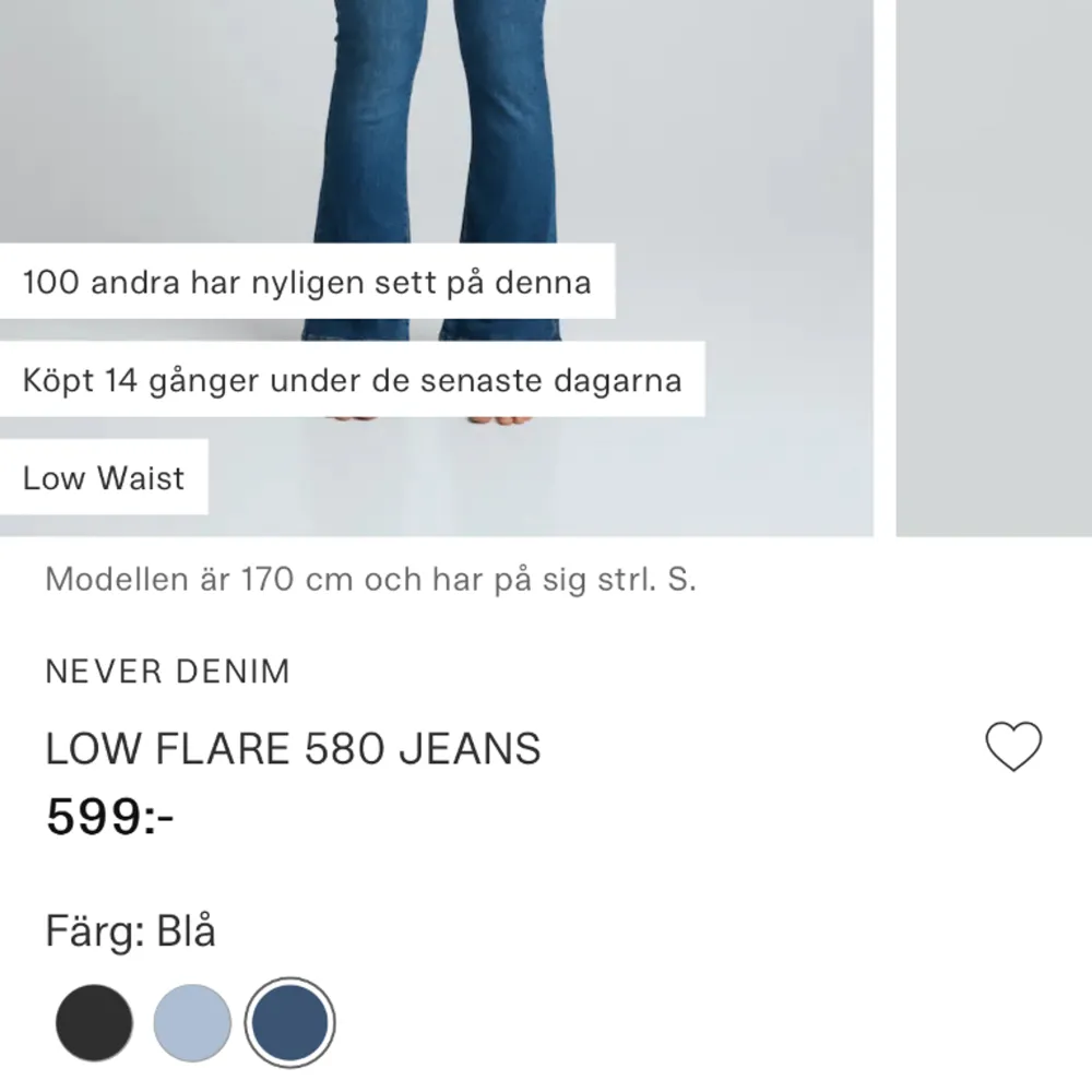 Aldrig använda alltså nyskick, köpta för 599kr, storlek S waist 32. Mitt pris är riktigt bra då de aldrig är använda ❤️. Jeans & Byxor.