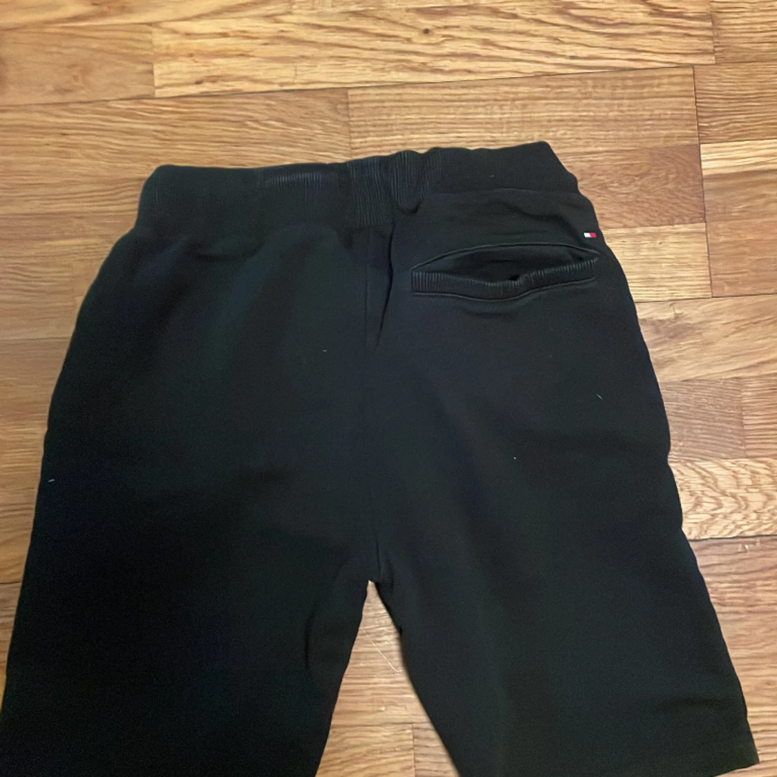 Säljer ett par Tommy HILFIGER shorts - 91