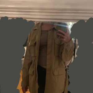 Beige spring jacket🌸 - Beige jacket 🧥 perfect for spring🌸