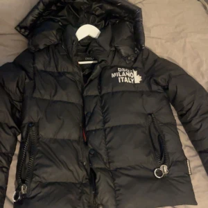 Jacka  - Nypris 8000 