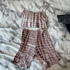 Set från Shein - Jättefint set från Shein med shorts!