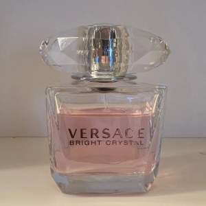 30 ml parfym från Vercase. Använd men mycket kvar av den! 💕