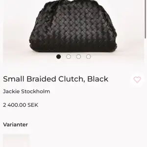 Säker denna svarta Jackie väska i den lilla modellen. Skriv gärna ifall ni vill sälja