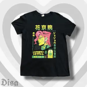 T-shirt med motiv av animen Jojo. bra skick! PÄLSDJUR I HEMMET!