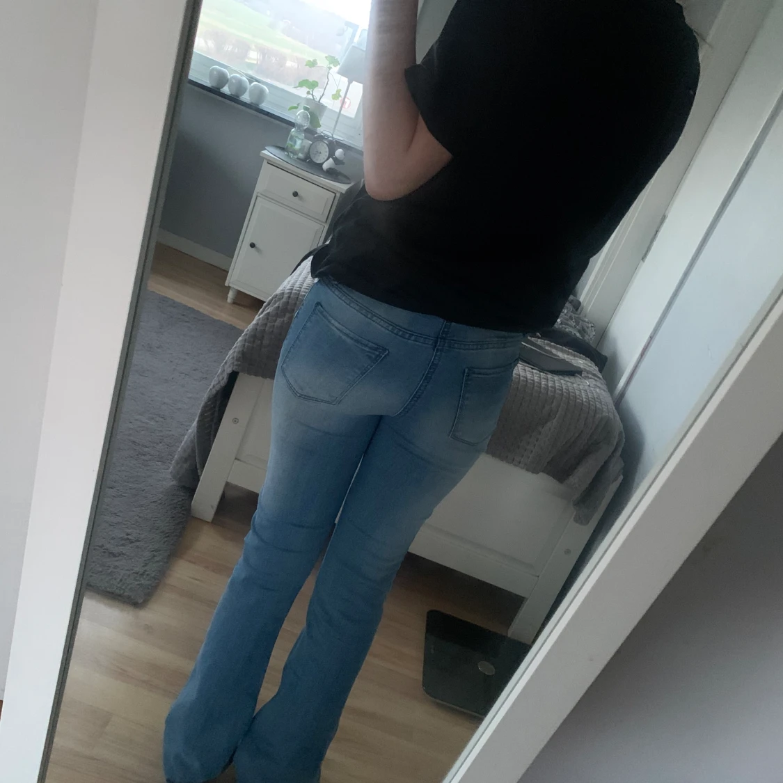 Säljer 2st jeans - 90
