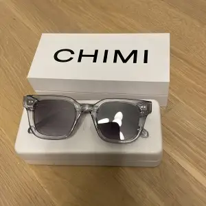 Nya chimi glas ögon inte så använda inga skador går även att byta mot några andra glasögon 