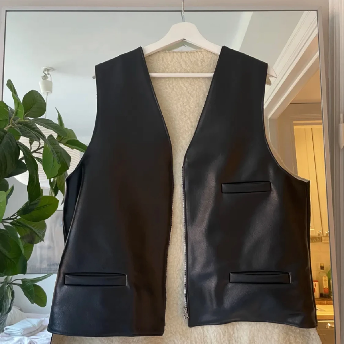 Läderväst  - 90