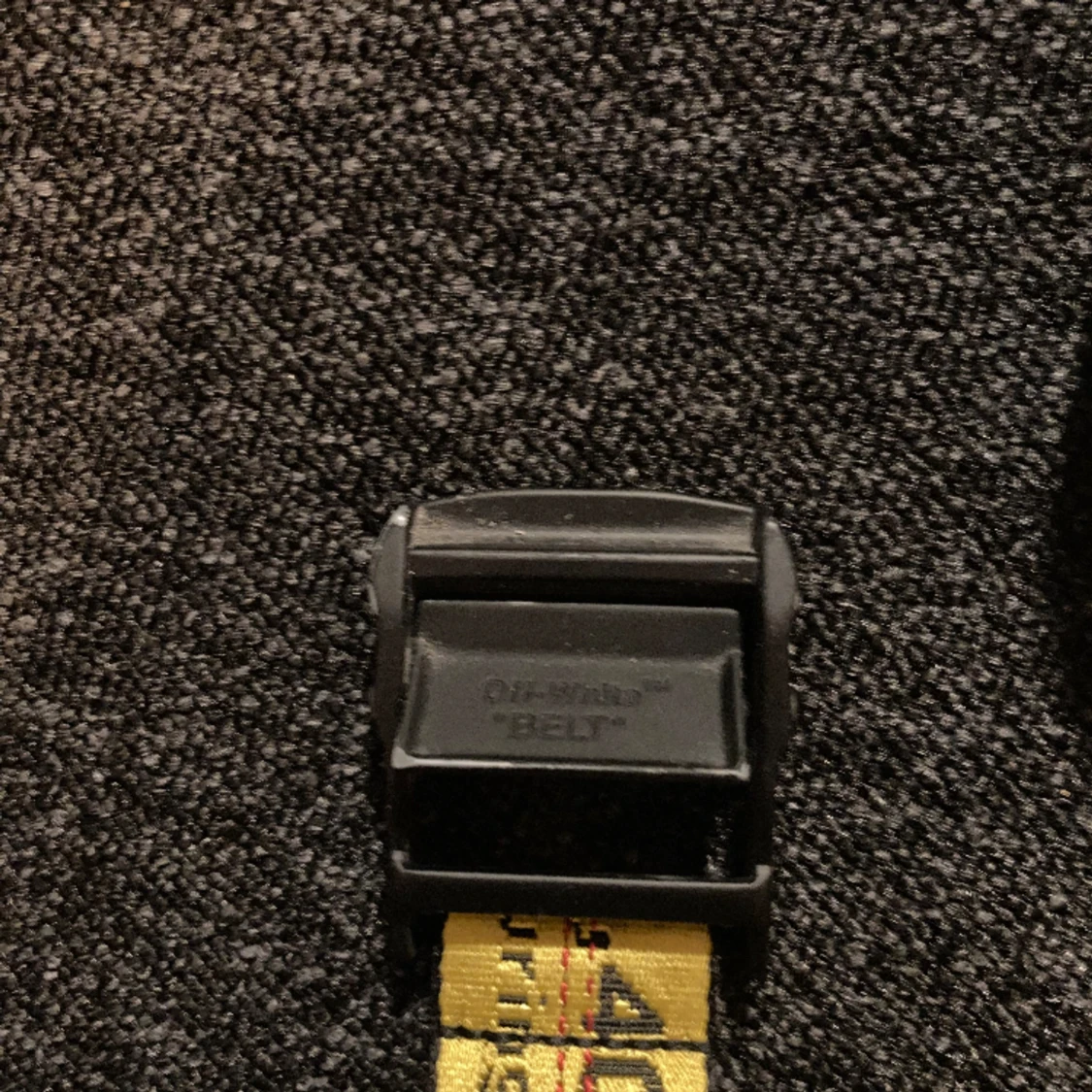 Off white bälte  - 91