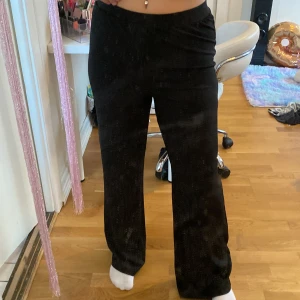 Byxor  - Byxor från shein men väldigt sköna att ha