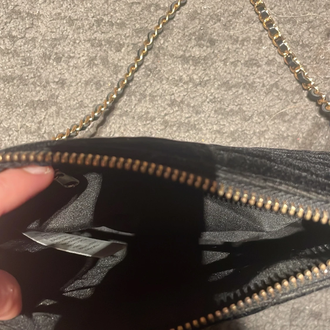 Svart väska - 91