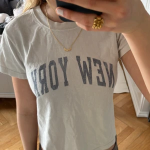 T-shirt - ⚠️DEN HÄR TRÖJAN ÄR RESERVERAD!! ⚠️