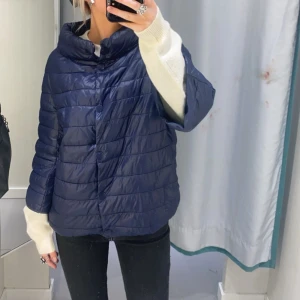 Herno liknande jacka  - Säljer denna jacka som inte kommer till användning längre. Jättebra skick skulle säga som ny💕