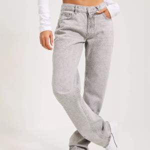Gina tricot jeans. Storlek 38. Köpta för 499kr