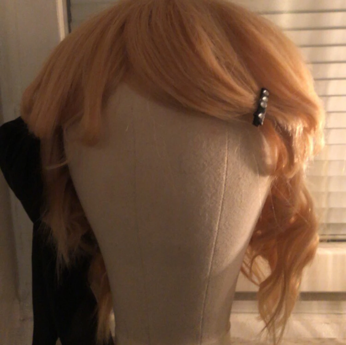 SÄLJER OLIKA COSPLAYS - 91