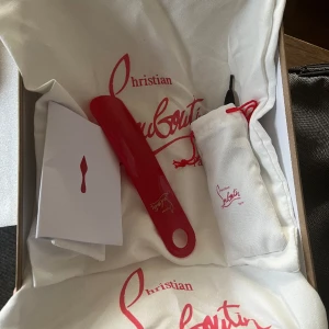 Loubs - Säljer mina loubs pga knapp användning!