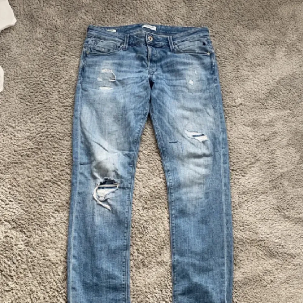 Slim jeans att 33/34 riktigt fet. Pris kan diskuteras . Jeans & Byxor.