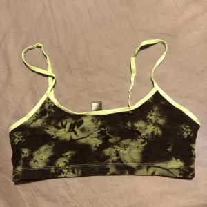 Tiedye topp - Dubbelt Mesh tyg  Liten i storleken 