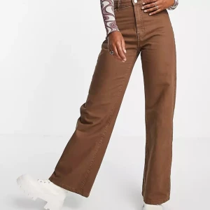 Bershka jeans - Uppsydda, passar längd 155-165. Pris kan diskuteras