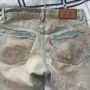 Tornado mart flared denim condition 10/10 really nice colorway also quite rare, flare fit. Made in japan
