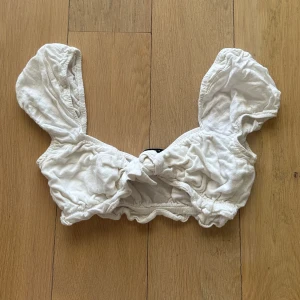 Bershka topp  - Söt sommartopp Bershka 