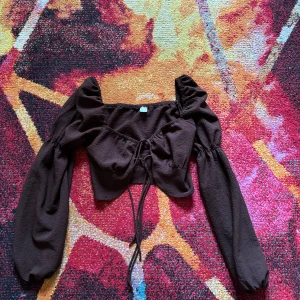 SUPER SÖT TOPP - ÄLSKAR men har tröttnat 