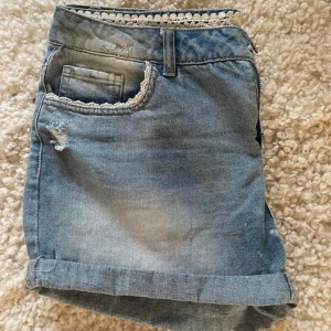 Jeansshorts - Fint skick. Strl 38