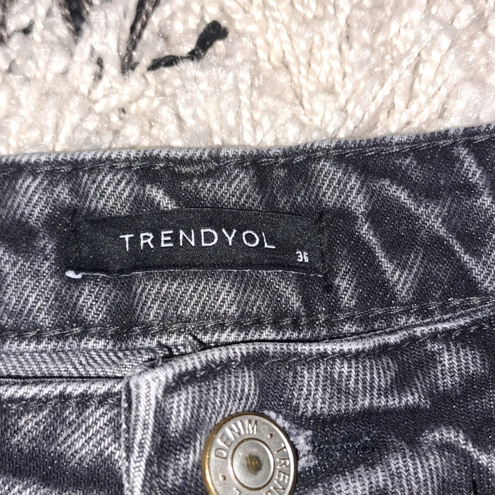 Jeans från Trendyol. Storlek 36. Jeans & Byxor.
