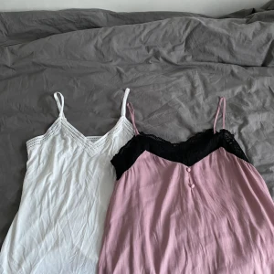 Två linnen  - Ett linne från zalando och ett linne från veromoda, båda storlek s💕