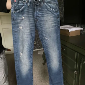 Jack&joens jeans  - Säljer nu dessa sjukt feta Jack and joens slim glenn jeans i bra skick