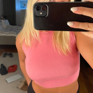 Topp  - Rosa topp från Zara