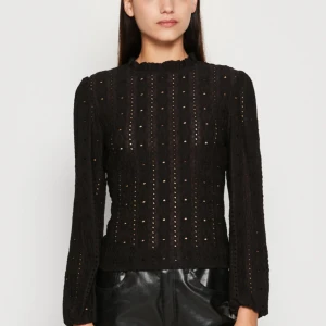 Svart blus  - En svart blus från JDY i storlek xs. Den är endast testad💞