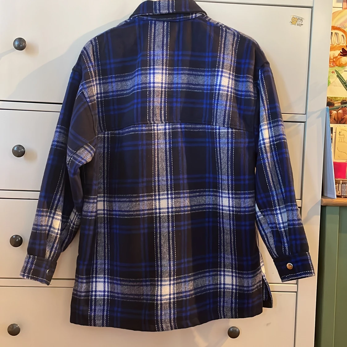 Mjuk blå rutig jacka  - 91