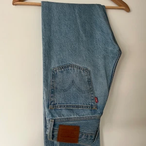 Levi’s 501 original - Snyggaste jeansen som dessvärre blivit för små för mig :( storlek W25L32! I princip oanvända då jag snabbt gick upp i annan storlek! Kan givetvis skicka mer bilder! Pris kan diskuteras vid snabb affär!
