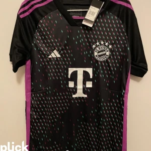 Adidas Bayern München tröja  - Helt ny 