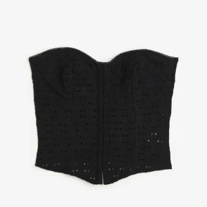 Korsettopp - Korsettopp i svart från H&M i storlek Xs. Aldrig använd förut. Hör av er vid frågor eller funderingar!!☺️☺️💞❤️
