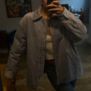 Weekday Jacka - Baggy fit Storlek M men passar L också 