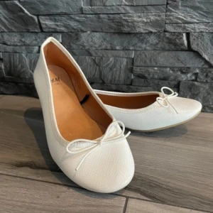 Ballerina skor - Helt nya från hm