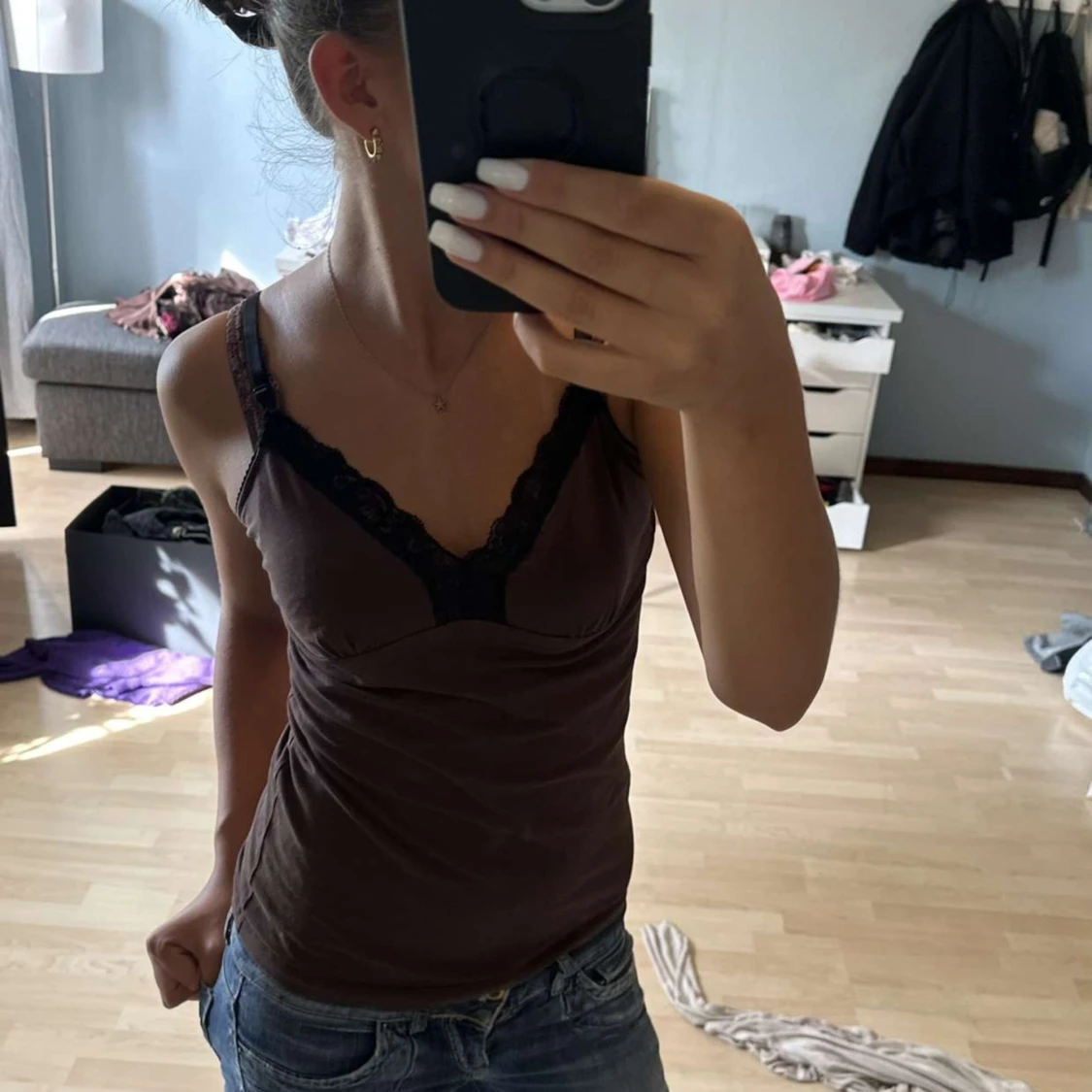 Brunt spetslinne - 91