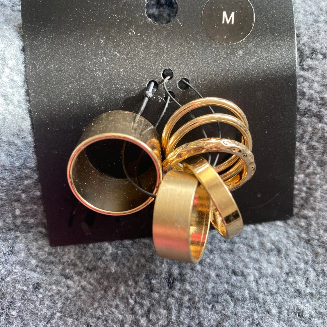 Ringar guldiga  - 90