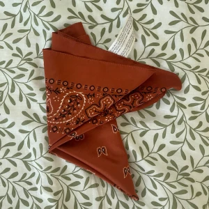 orange sjal - orange sjal från pull&bear 