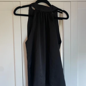 Halterneck topp  - Halterneck topp i fint skick 