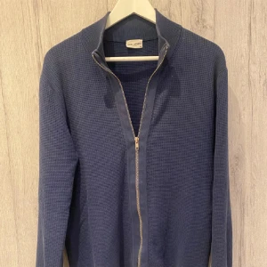 John Henric tröja full zip - Skick 8/10