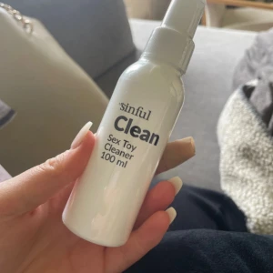 Rengöringsmedel till sexleksaker  - OBS produkten innehåller alkohol se till att din sexleksak tåler rengöringsmedel som innehåller alkohol