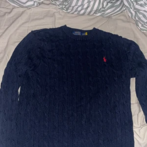 Polo Ralph lauren tröja - Bra skick. Marinblå 