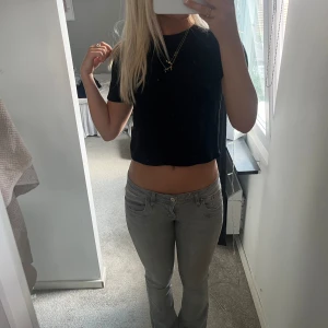 Zara t-shirt💕 - Zara t-shirt i stickat material🤍