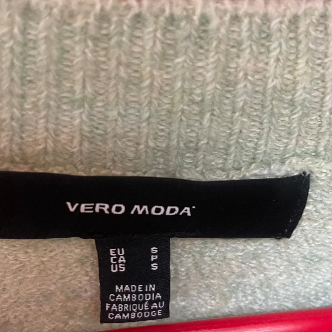 Ljusgrön tröja från Vero Moda - 90