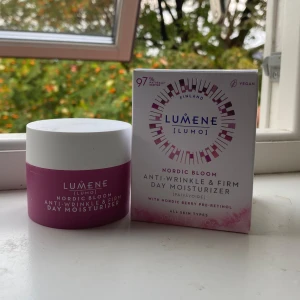 Lumene Dagkräm - Aldrig använd, säljer då jag inte visste att det var ett antiwrinkle serum när jag köpte det..😆