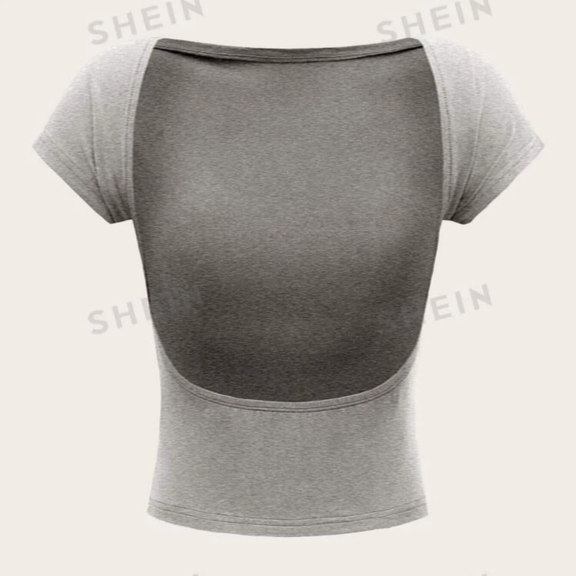 Topp med öppen rygg 